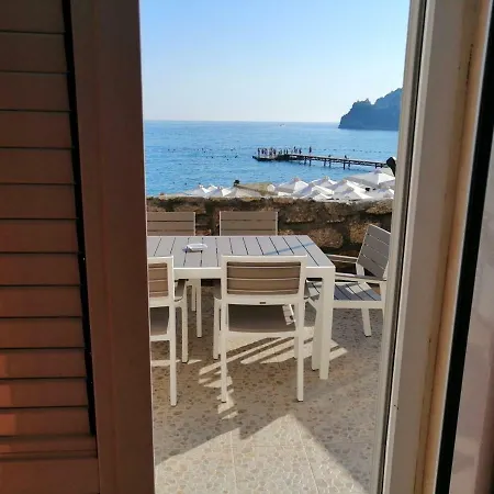 Apartment R-club Old Town Budva