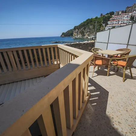 R-club Old Town Apartment Budva