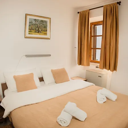 Apartment R-club Old Town Budva