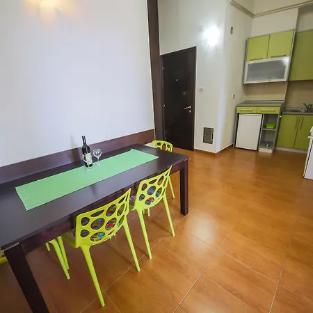 R-club Old Town Apartment *